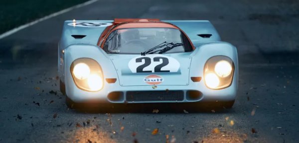917 безспорно е най-емблематичната състезателна кола на Porsche и може би най-емблематичната състезателна кола на всички времена. Началото не е лесно като при много други състезателни коли на марката. Всъщност, много шофьори активно избягват да го карат, когато дебютира през 1969 година заради опасна репутация.

С увеличаването на лимита на работния обем на двигателя на Световния шампионат по спортни автомобили до 5 литра през 1968 г. започват плановете за 917. Porsche проектира и прави необходимите 25 бройки само за 10 месеца на базата на предишните успешни състезатели като 907 и 908. Направени са две версии - 917K (или "къс" вариант) и 917LH ("дълга опашка"). Първоначално 917 има проблеми с управлението. Претърпява безпрецедентен провал на следващата година. Но! Колата спечели 9 от 10 състезания в Световния шампионат за спортни автомобили през 1970 г. и общата победа в Льо Ман. Той продължава терора си още пет години, както в Европа, така и в международен план. 

За разлика от повечето други автомобили в този списък, Porsche 917K от 1970 година с номер 917-024 на шасито не е ценен поради своите  състезателни постижения. Той никога не е излизал на пистата извън дните за тестване. Въпреки това, наследството, което представлява, е достатъчно да бъде продаден за 14 080 000 долара на търг през 2017 г.
